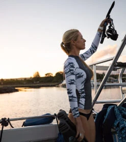 Xcel Women's Ocean Ramsey UV 6oz. Long Sleeve Rashguard -Swimming Equipment Shop 8639990005928 gunmetaldolphin 6a