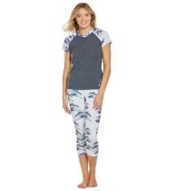 Xcel Women's Ocean Ramsey VentX Short Sleeve Rash Guard 20 Xcel Women's Ocean Ramsey VentX Short Sleeve Rash Guard -Swimming Equipment Shop 8639993544872 graphitedolphin 4a