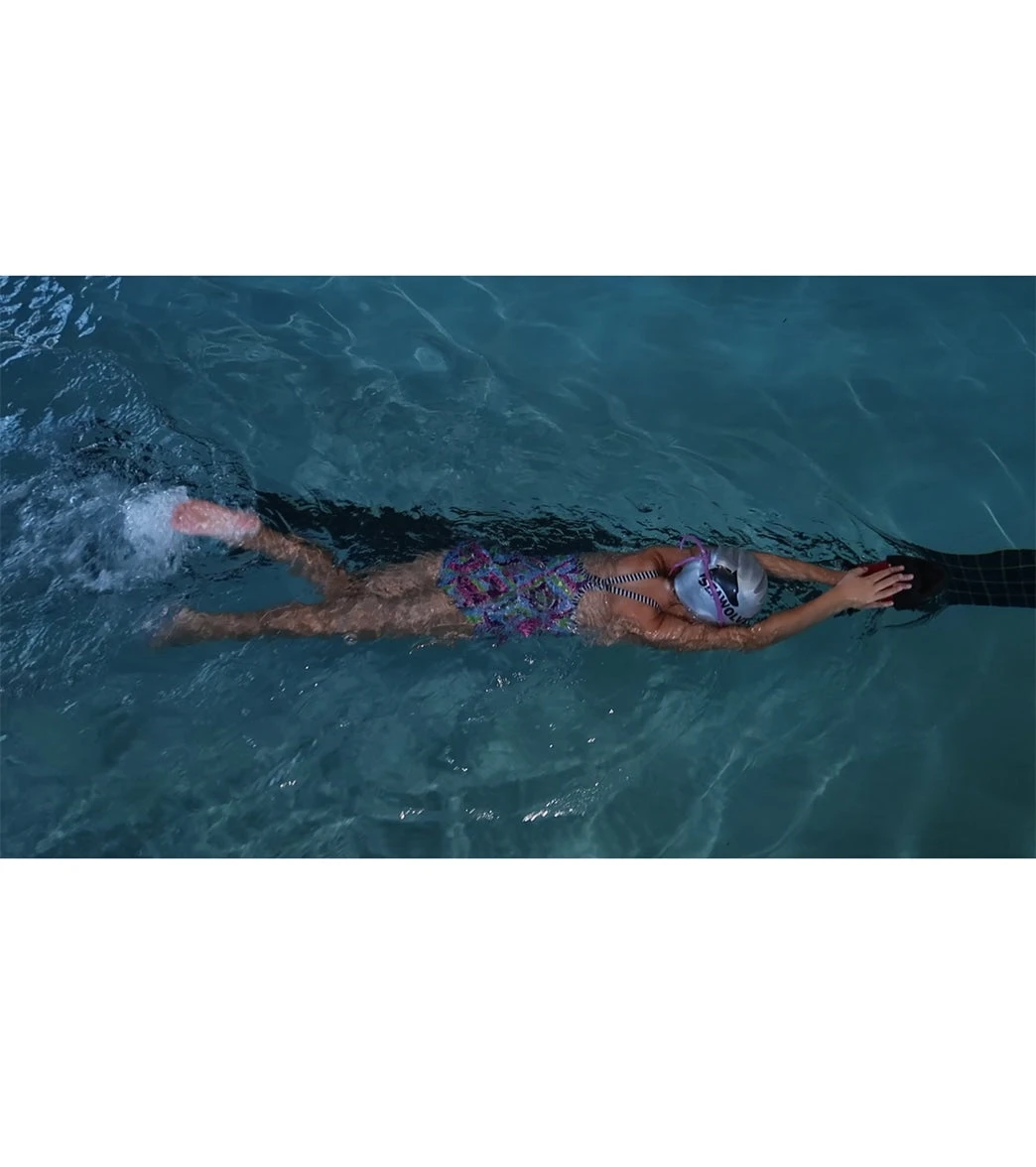 ONEswim Hyper Kickboard 5 ONEswim Hyper Kickboard - Image 3