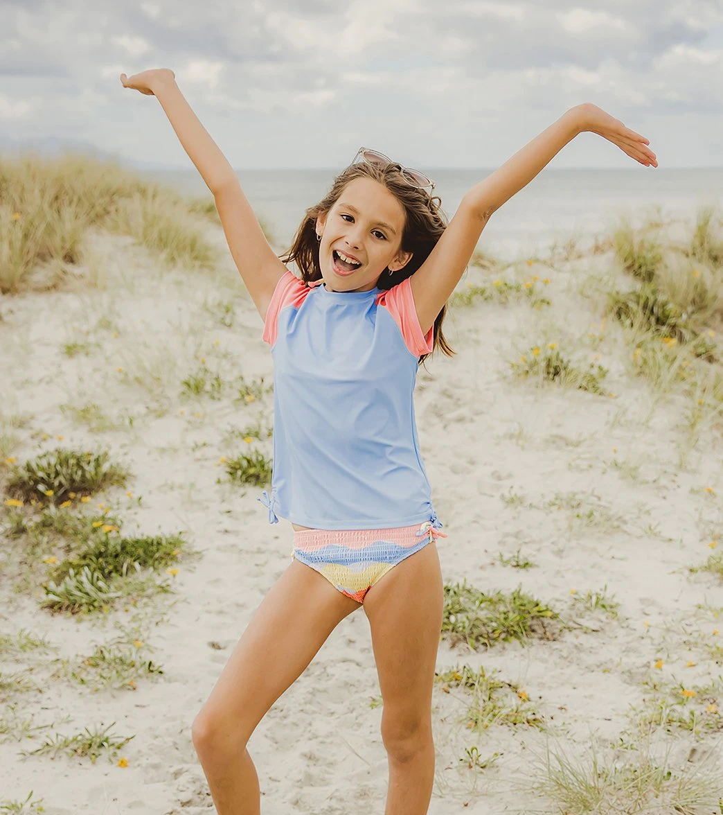 Snapper Rock Girls' Cornflower Peach Sleeve Short Sleeve Rash Guard (Toddler, Little Kid, Big Kid) 8 Snapper Rock Girls' Cornflower Peach Sleeve Short Sleeve Rash Guard (Toddler, Little Kid, Big Kid) - Image 6