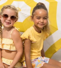 Snapper Rock Girls' Marigold Flutter Sleeve Rashguard (Toddler, Little Kid, Big Kid) -Swimming Equipment Shop 8648784412840 yellow 5a