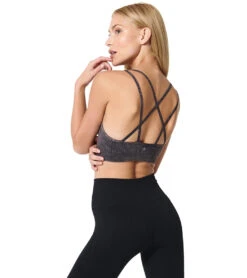 NUX Levitate Seamless Mineral Wash Yoga Sports Bra -Swimming Equipment Shop 8650552672424 blackwash 4a