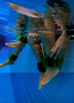 Hydrorevolution Aqualogix LOW Resistance Fin/Cuff -Swimming Equipment Shop 8650618962088 green 3a