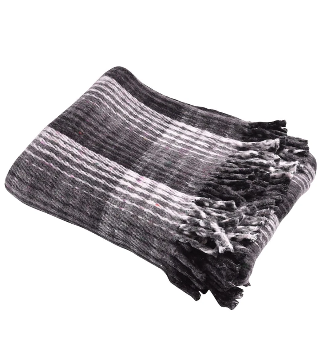 Hugger Mugger Recycled Plaid Blanket 11 Hugger Mugger Recycled Plaid Blanket - Image 9