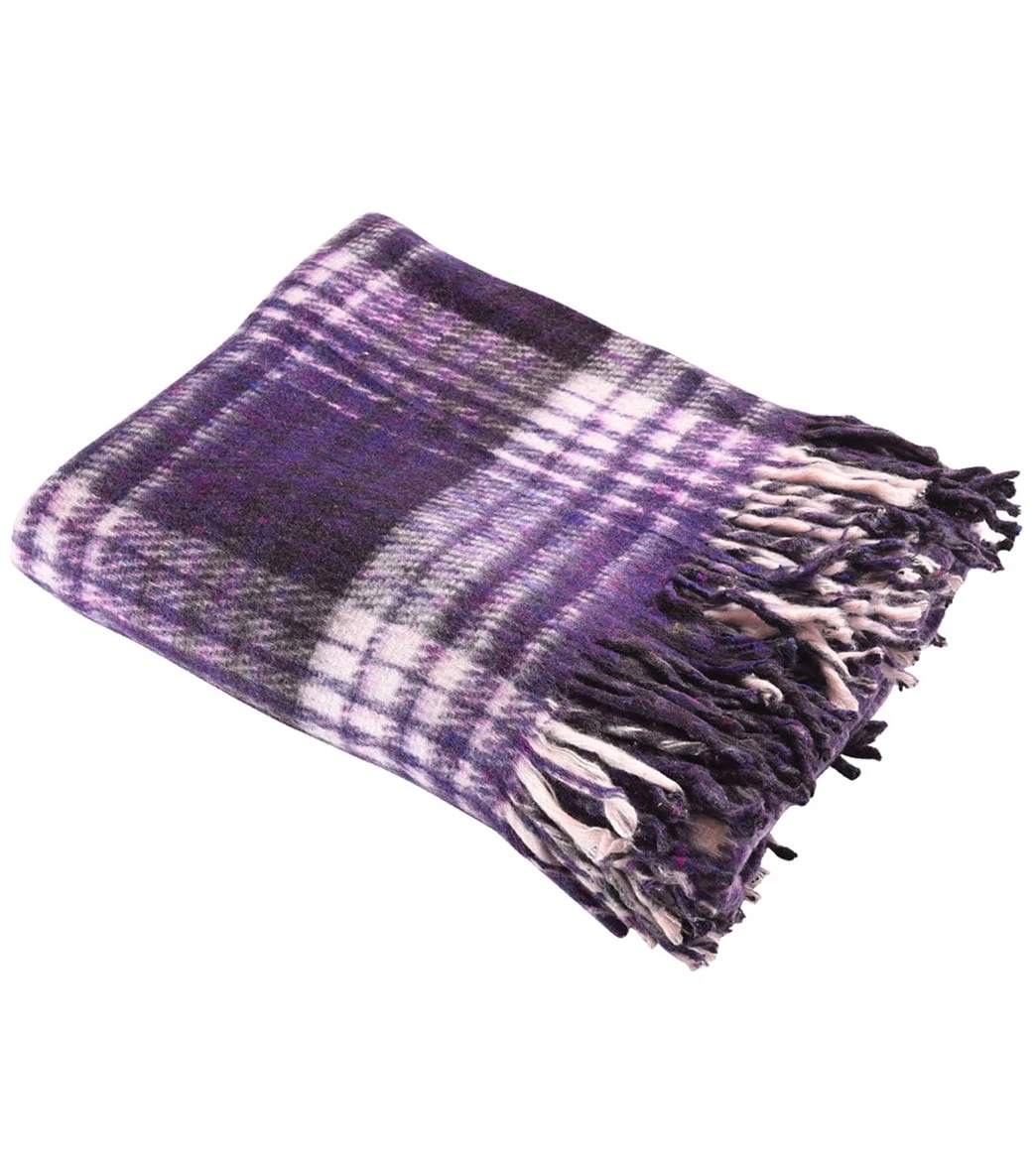 Hugger Mugger Recycled Plaid Blanket 10 Hugger Mugger Recycled Plaid Blanket - Image 8
